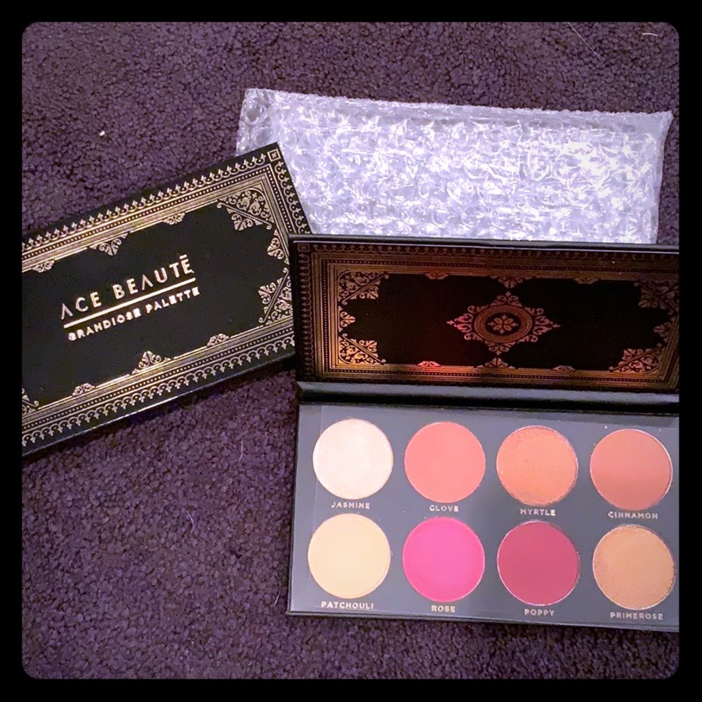 Ace Beaute  (grandiose palette)